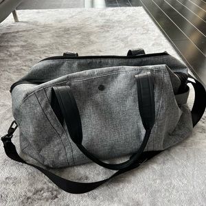 Lululemon duffle